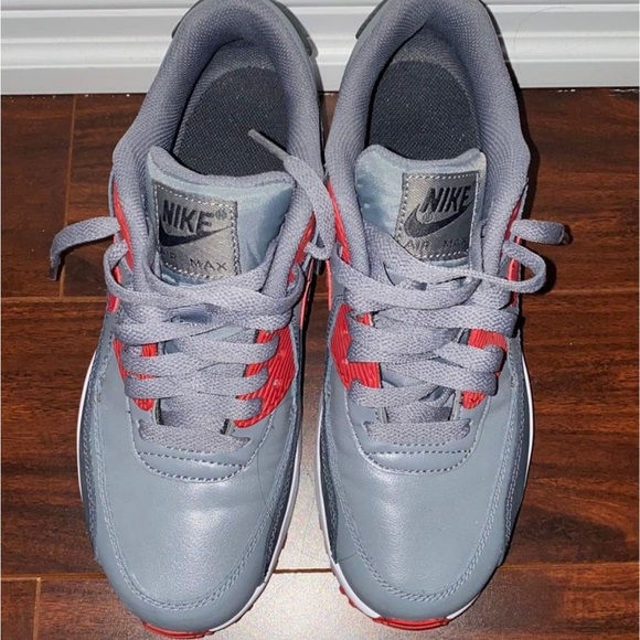 NIKE AIR MAX SIZE 5.5 GS - Picture 3 of 4